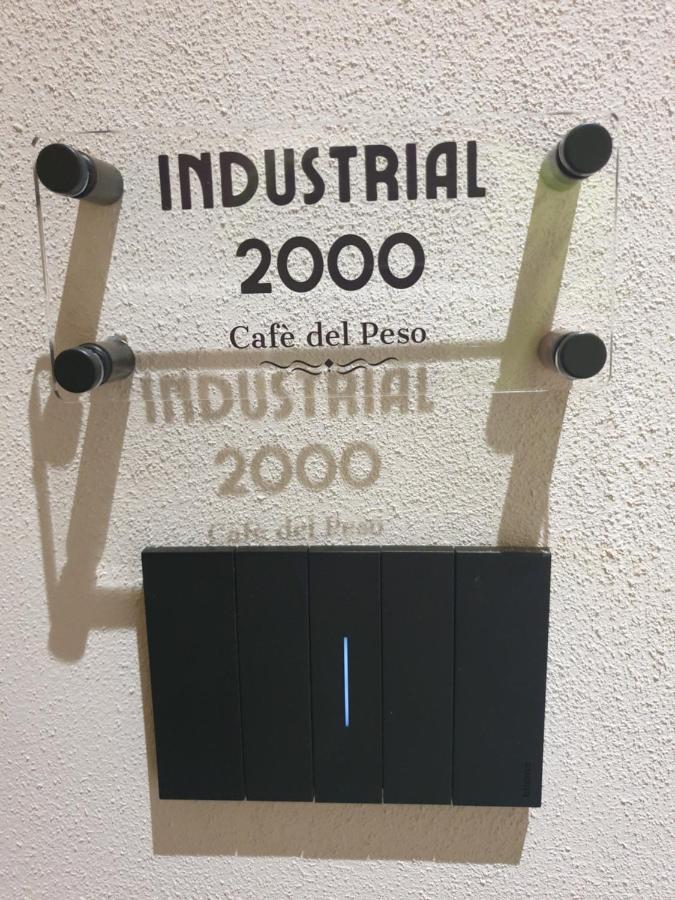 Cafe Del Peso Hotel Cavour Exterior photo